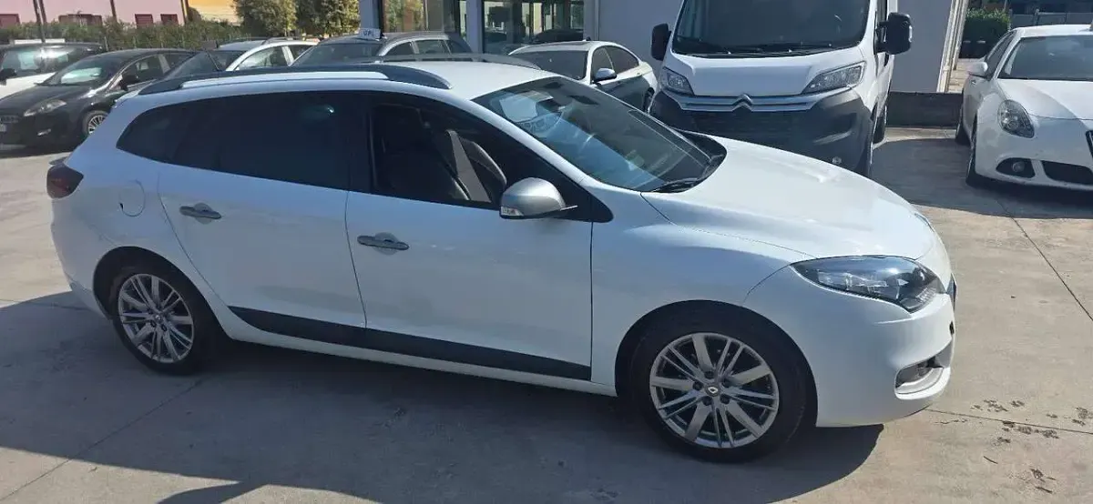 Usata Renault Mégane GT Line GT-Line 110 CV (80 kW) 2011 Bianco Station wagon