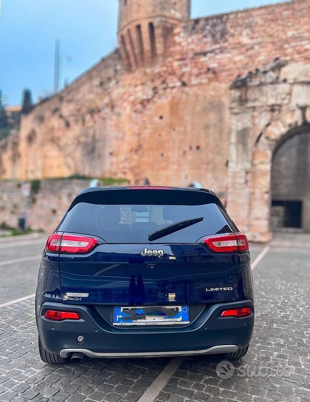 Usata Jeep Cherokee Limited 170 CV (125 kW) 2016 Blu SUV