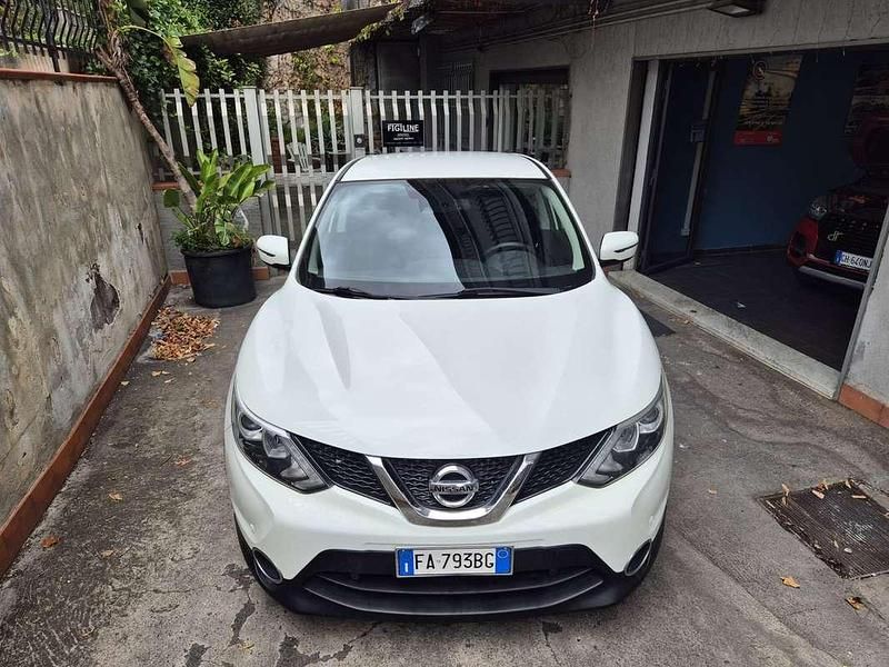 Usata Nissan Qashqai 110 CV (80 kW) 2015 Bianco SUV