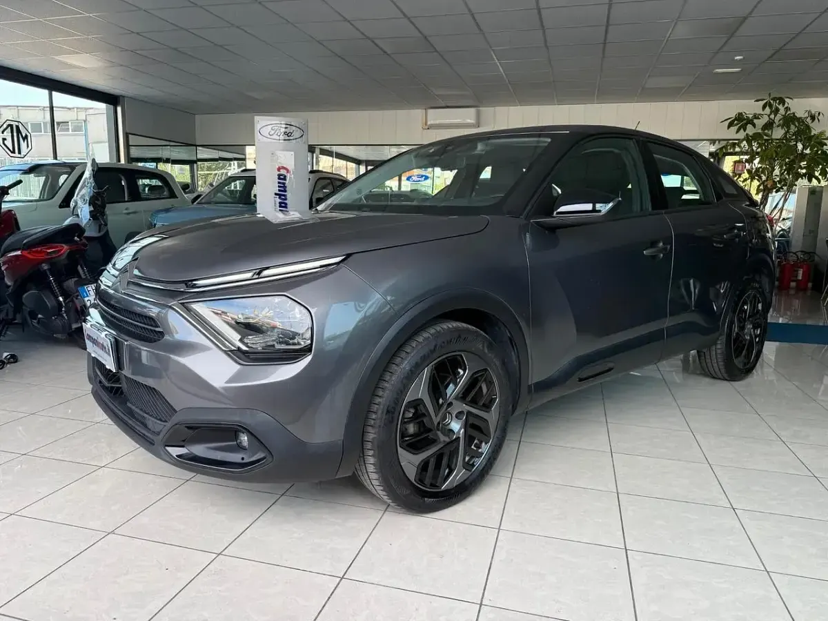 Usata Citroën C4 Shine 130 CV (95 kW) 2022 Grigio Berlina