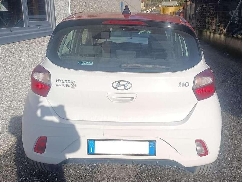 Usata Hyundai i10 67 CV (49 kW) 2020 Bianco Utilitaria