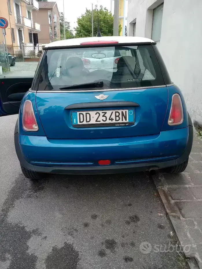 Usata Mini ONE 90 CV (66 kW) 2006 Blu Utilitaria