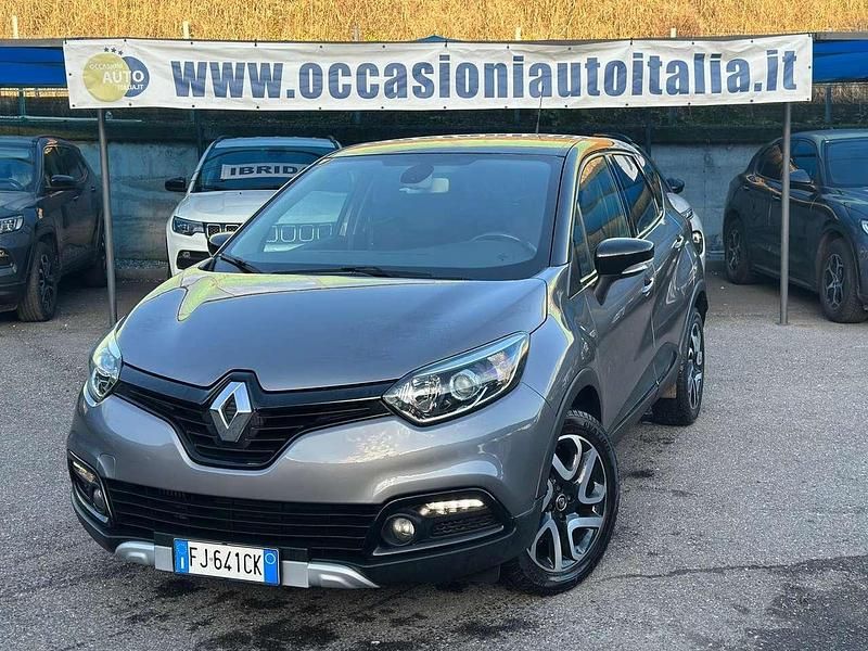 Bronzo Usata 2017 Renault Captur Intens SUV | 12.900 € (Buon prezzo) - Immagine 1/4