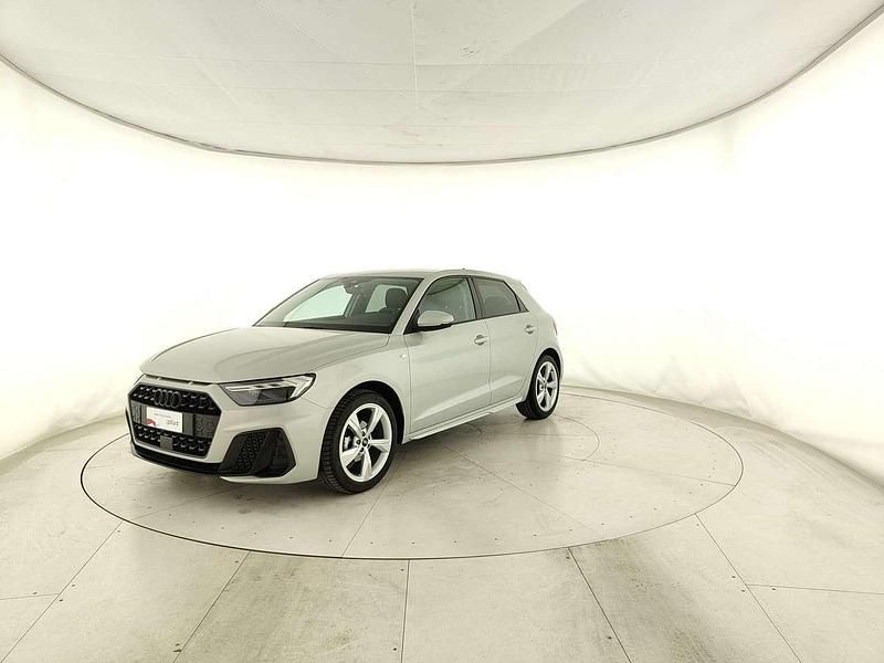 Argento Usata 2024 Audi A1 Sportback S-Line Due volumi | 26.900 € (Buon prezzo) - Immagine 1/4