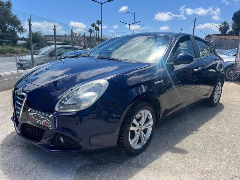 Usata Alfa Romeo Giulietta Distinctive 192 CV (141 kW) 2011 Blu Utilitaria