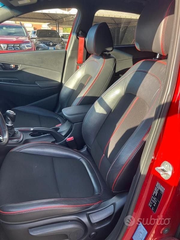 Usata Hyundai Kona XPrime 116 CV (85 kW) 2020 Rosso SUV