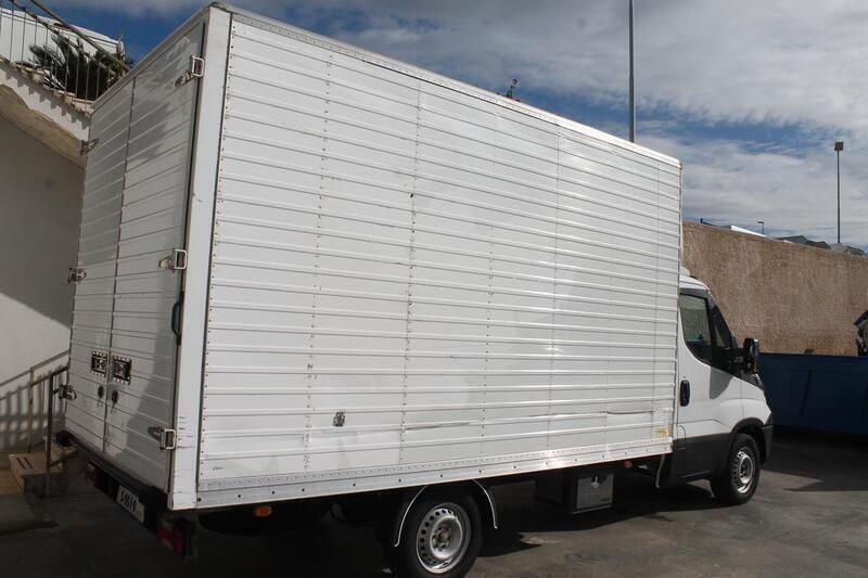 Usata Iveco Daily 145 CV (106 kW) 2015 Bianco