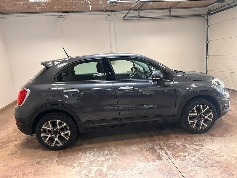 Begagnad Fiat 500X Cross Plus 140 HK (102 kW) 2018 Grå SUV