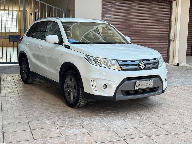 Usata Suzuki Vitara Cool 120 CV (88 kW) 2017 Bianco SUV