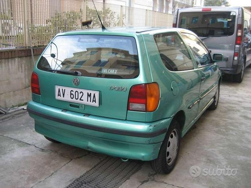Usata VW Polo 50 CV (36 kW) 1997 Verde Berlina
