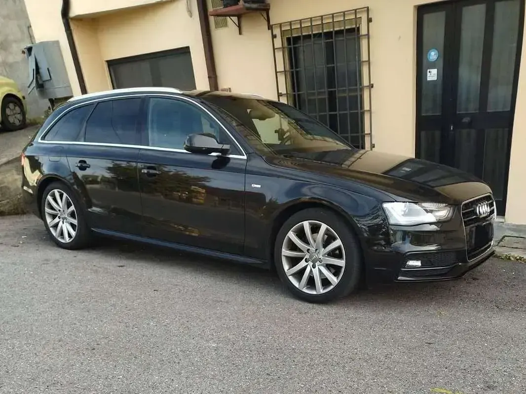 Usata Audi A4 S-Line 177 CV (130 kW) 2015 Nero Station wagon