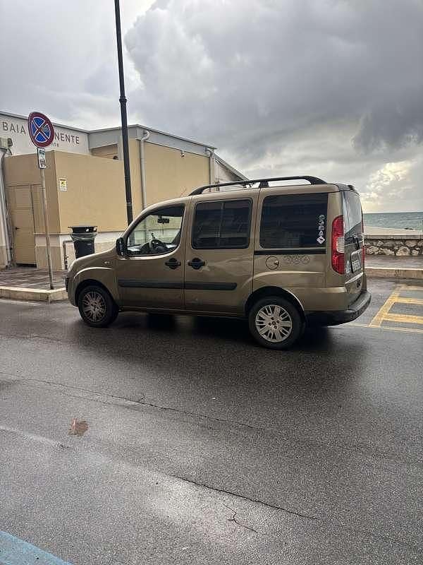 Usata Fiat Doblò Dynamic 84 CV (61 kW) 2006 Monovolume