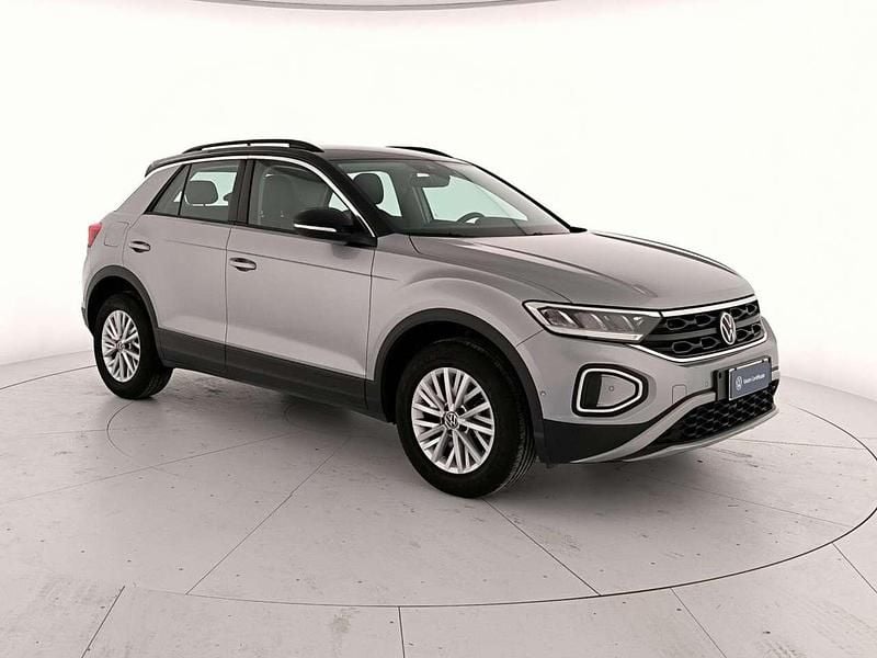 Usata VW T-Roc Life 150 CV (110 kW) 2024 Pyrit silver metallizzato nero SUV