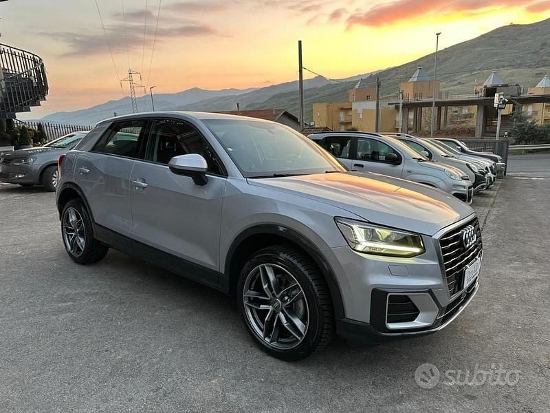 Usata Audi Q2 S-Line 116 CV (85 kW) 2019 Argento SUV