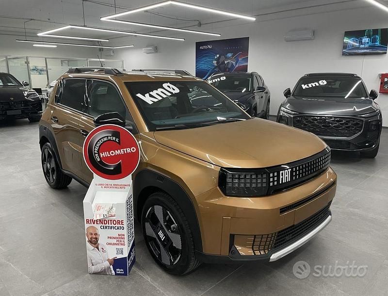 Nuova Fiat Grande Panda La Prima 110 CV (80 kW) 2025 Marrone Utilitaria