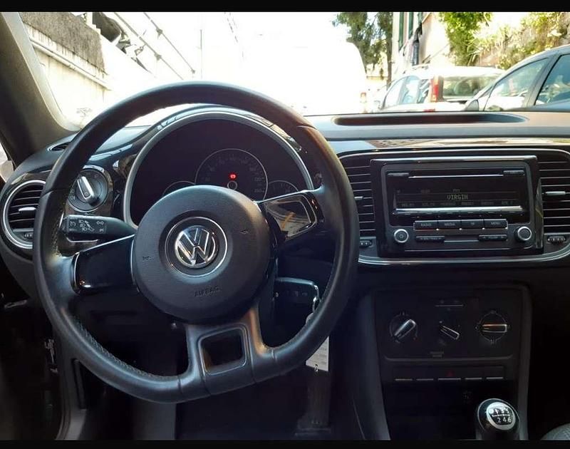 Usata VW Beetle Design 105 CV (77 kW) 2012 Utilitaria