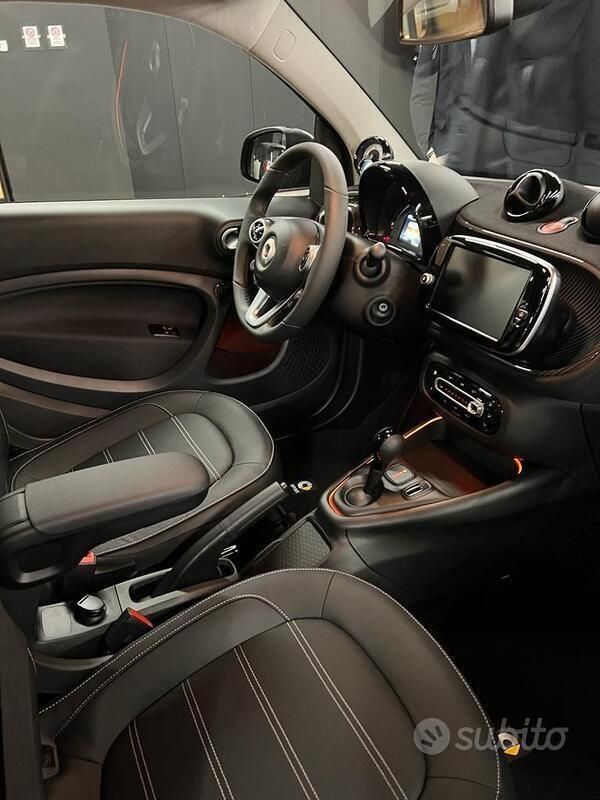 Usata Smart ForTwo Electric Drive 41 kW (56 CV) 2024 Utilitaria