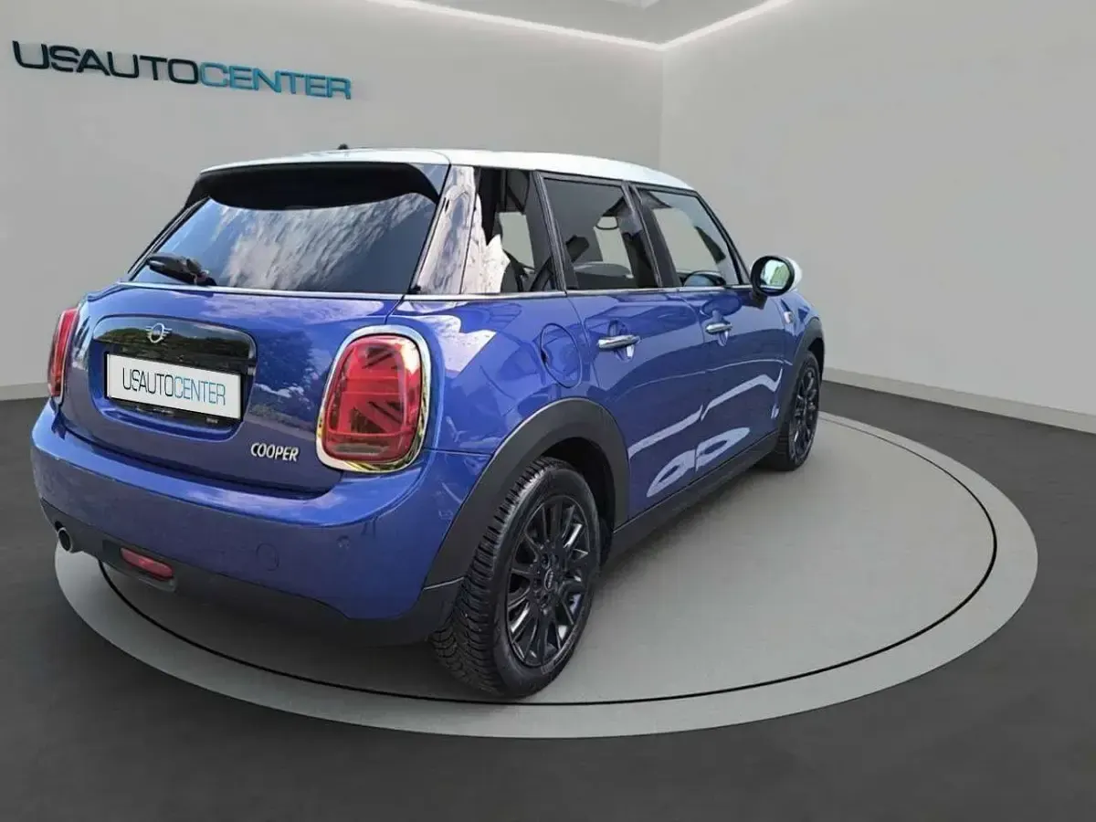Usata Mini Cooper Hype 136 CV (100 kW) 2019 Blu/azzurro Utilitaria