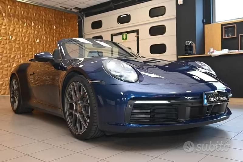 Usata Porsche 911 Carrera 4S Cabriolet Chrono 450 CV (330 kW) 2021 Blue genziana met/full pelle Cabrio