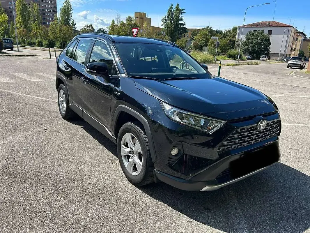 Usata Toyota RAV4 Hybrid Business Edition 178 CV (130 kW) 2020 Nero SUV