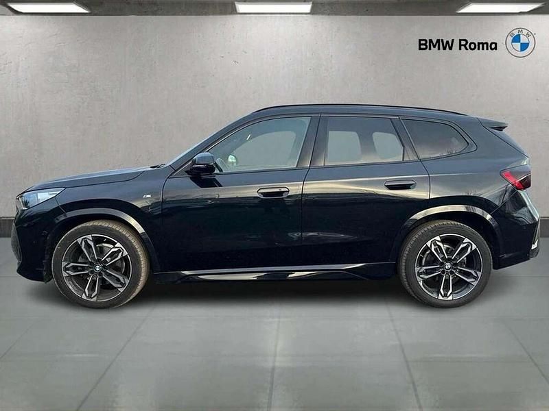Usata BMW X1 Comfort Edition 150 CV (110 kW) 2023 Black sapphire metallic SUV