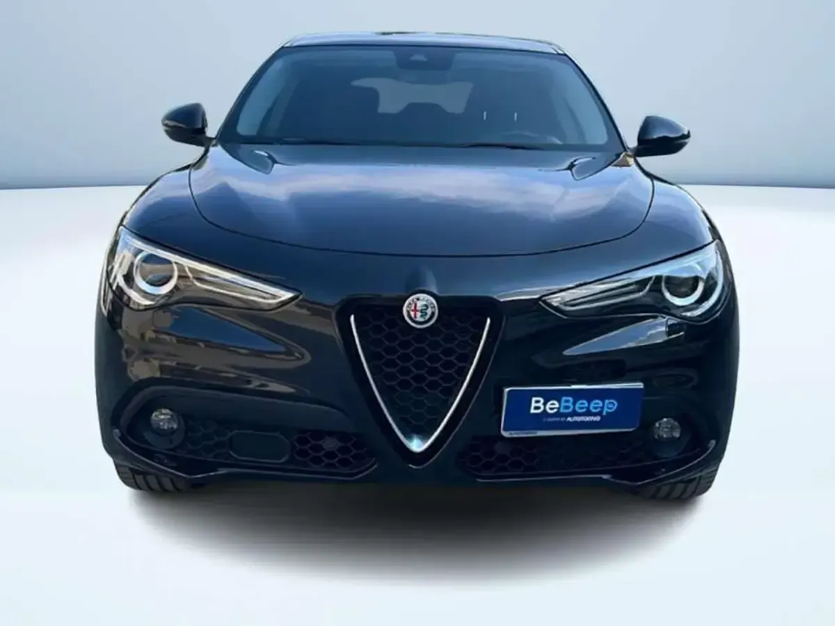 Usata Alfa Romeo Stelvio Executive 190 CV (139 kW) 2021 Nero SUV