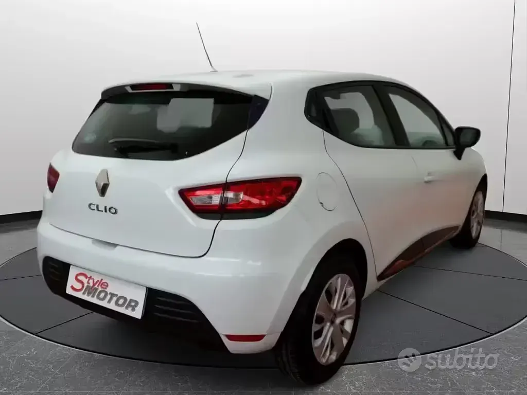 Usata Renault Clio IV Life 75 CV (55 kW) 2019 Bianco Berlina