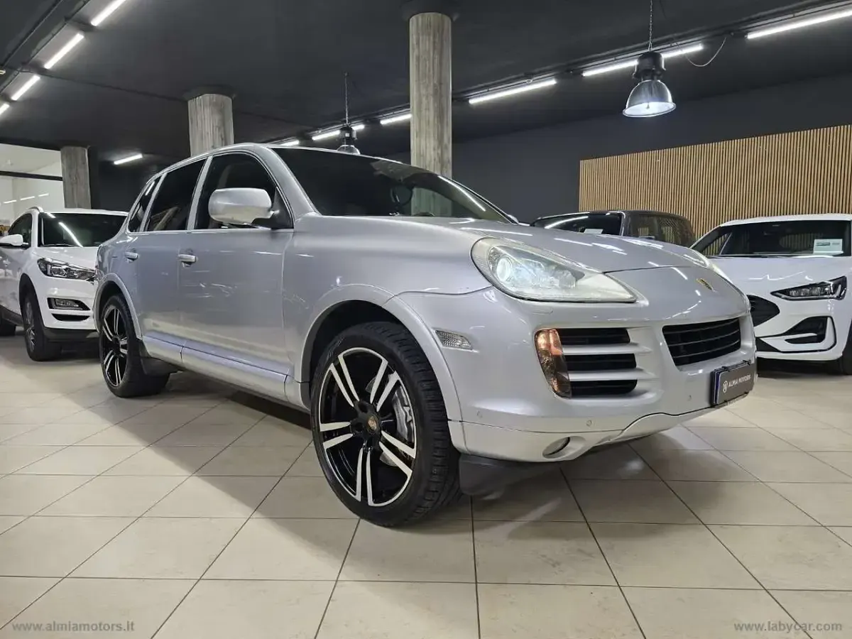 Usata Porsche Cayenne S 385 CV (283 kW) 2008 Grigio SUV