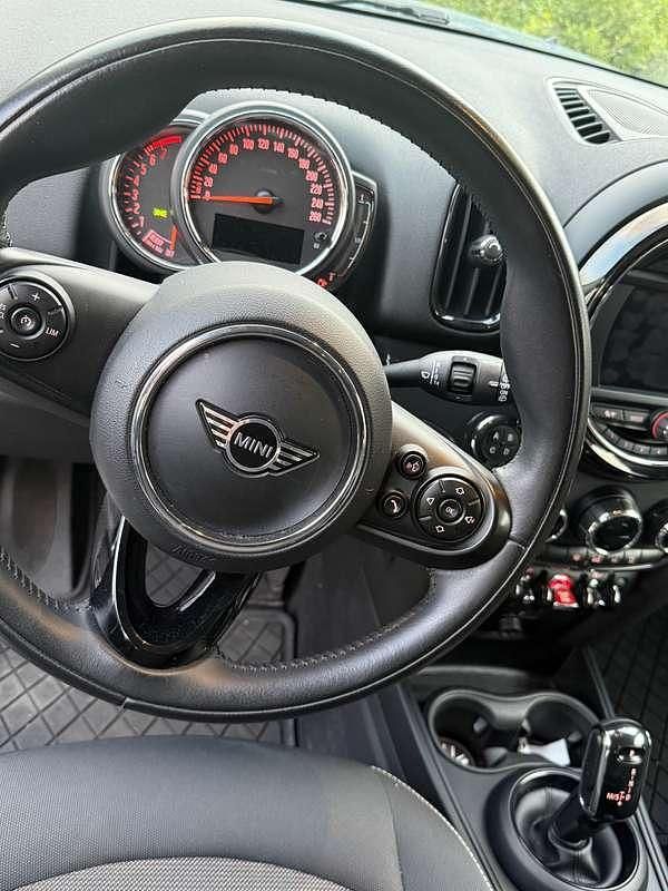 Usata Mini One Countryman 102 CV (75 kW) 2019 Blu/azzurro SUV