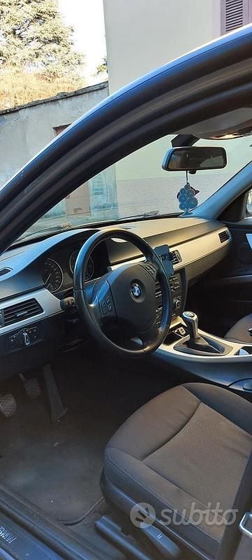 Usata BMW 316 116 CV (85 kW) 2010 Grigio Berlina