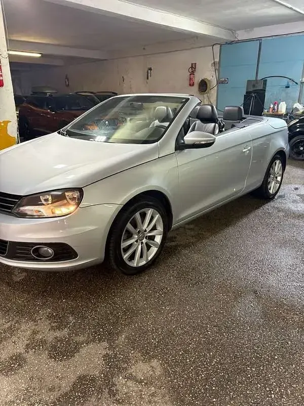 Usata VW Eos 122 CV (89 kW) 2012 Cabrio