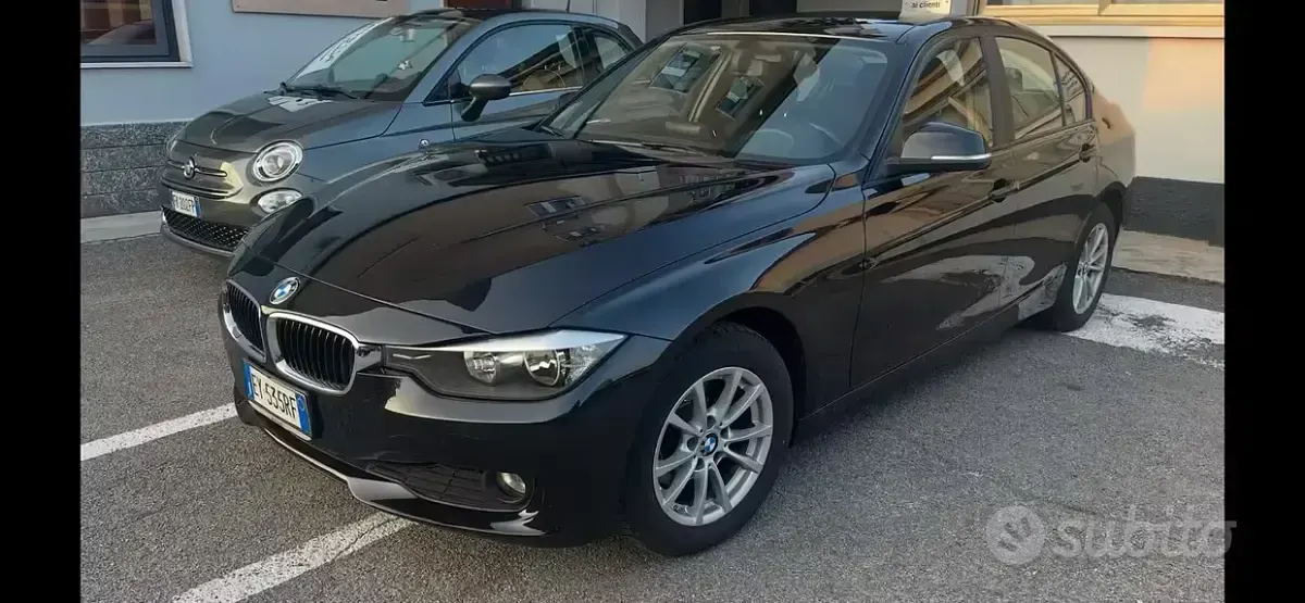Usata BMW 318 150 CV (110 kW) 2015 Nero Berlina