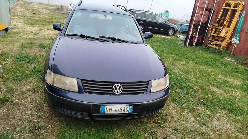 Usata VW Passat 2000 Blu Station wagon
