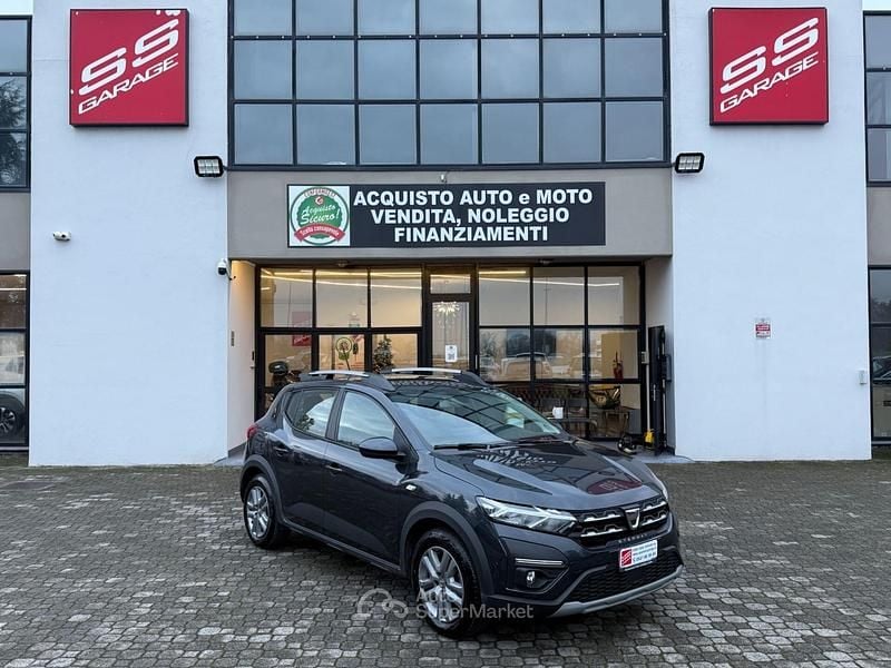 Grigio Usata 2020 Dacia Sandero Comfort Tre volumi | 13.900 € (Molto cara) - Immagine 1/4