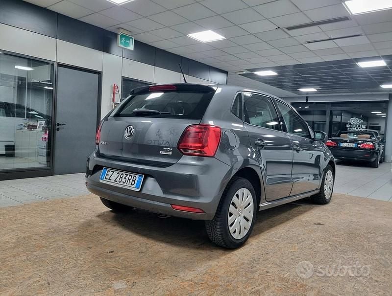Usata VW Polo Comfortline 75 CV (55 kW) 2015 Grigio Berlina