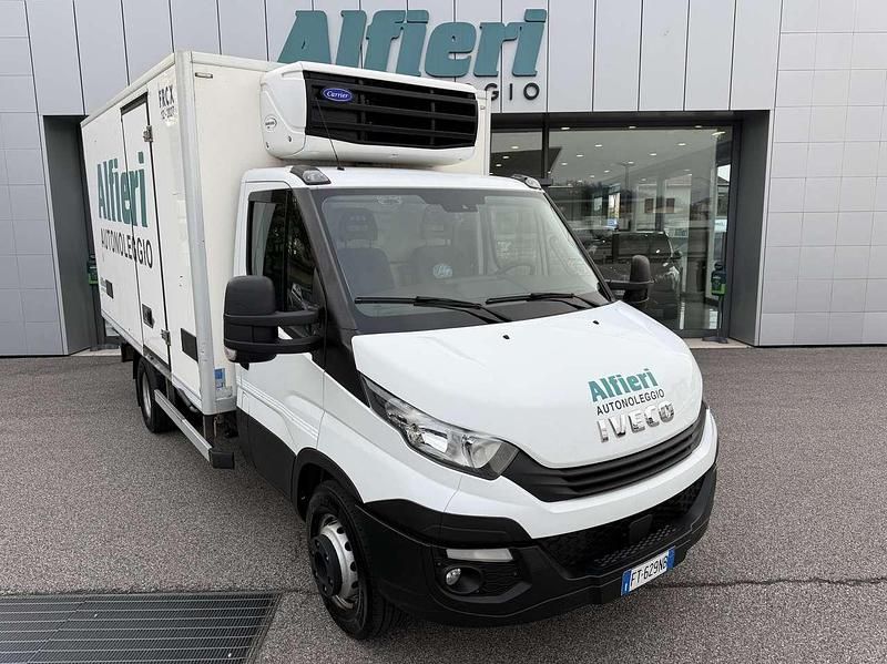 Bianco Usata 2018 Iveco Daily Furgone | 18.250 € (Buon prezzo) - Immagine 1/4