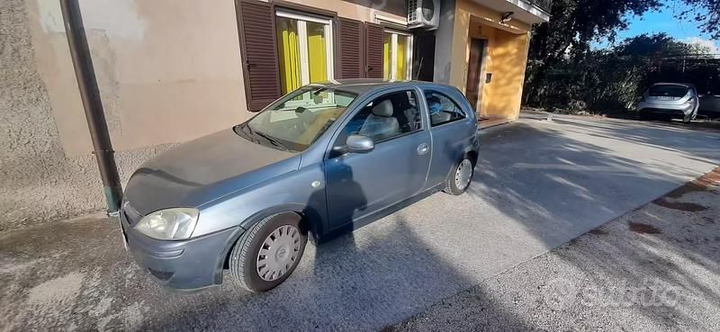 Usata Opel Corsa 2005 Grigio Utilitaria