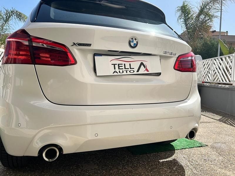 Usata BMW 218 Active Tourer Comfort Edition 150 CV (110 kW) 2018 Bianco Monovolume