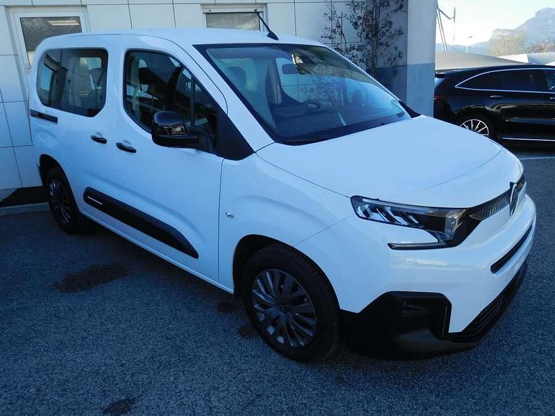 Usata Citroën Berlingo Start 102 CV (75 kW) 2025 Bianco Monovolume