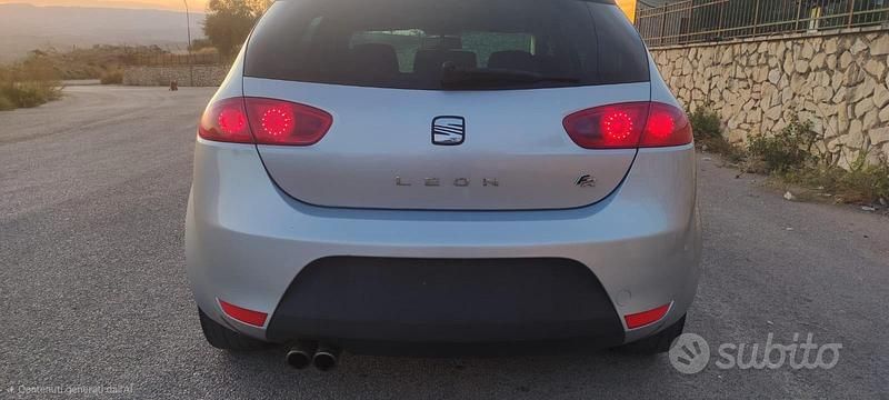 Usata Seat Leon FR 2010 Grigio Berlina