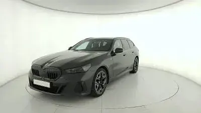 Usata BMW 520 Luxury Line 197 CV (144 kW) 2024 Antracite Station wagon