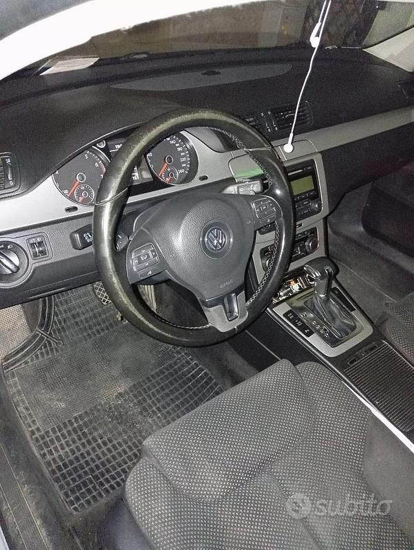 Usata VW Passat 150 CV (110 kW) 2010 Grigio Berlina
