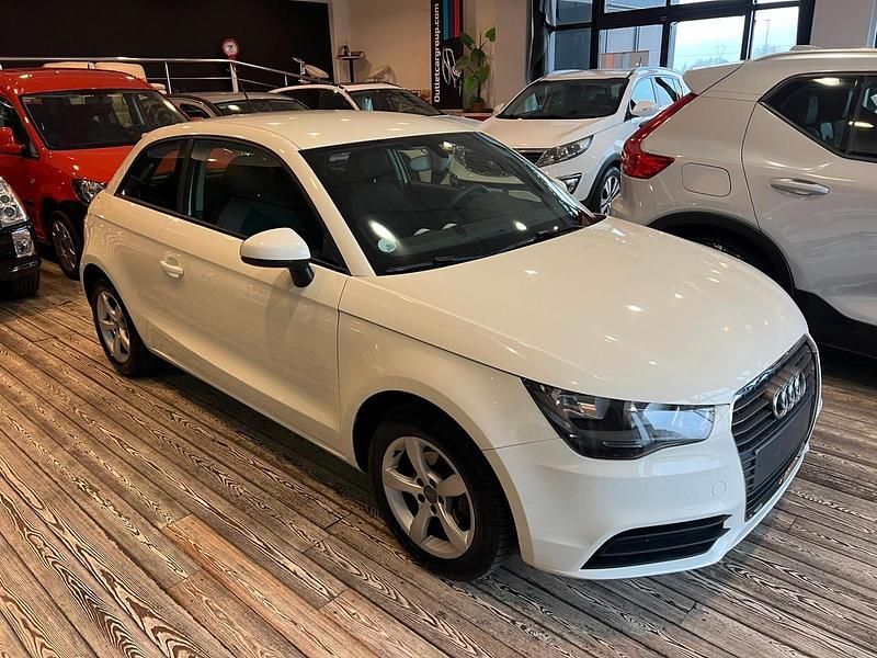 Usata Audi A1 Ambition 86 CV (63 kW) 2012 Bianco Berlina
