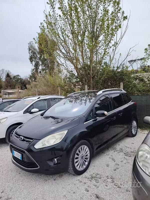 Begagnad Ford C-MAX Titanium 115 HK (84 kW) 2011 Svart Minibuss