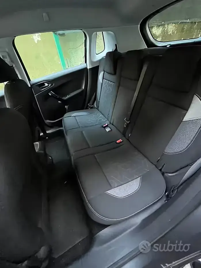Usata Peugeot 2008 Active 102 CV (75 kW) 2019 Grigio SUV