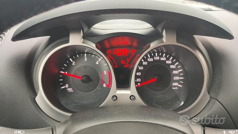 Usata Nissan Juke Acenta 110 CV (80 kW) 2017 Grigio SUV