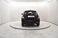 Usata Lancia Ypsilon Gold 70 CV (51 kW) 2023 Nero Utilitaria