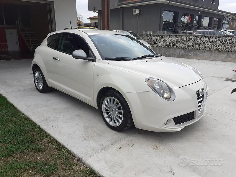 Second-hand Alfa Romeo MiTo Impression 85 CP (62 kW) 2014 Alb Hatchback