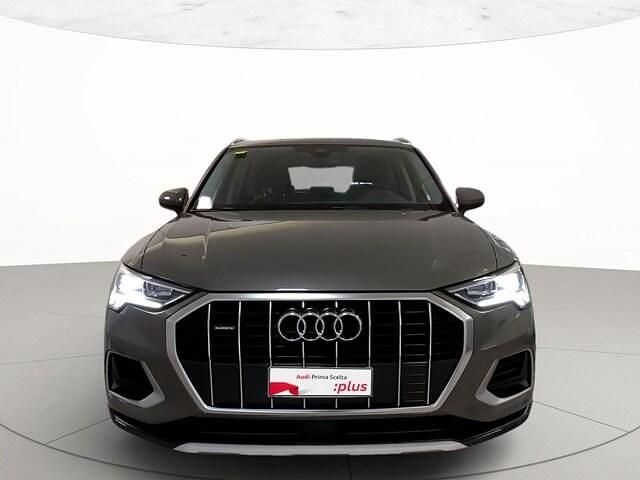 Usata Audi Q3 Advanced 150 CV (110 kW) 2023 Grigio chronos metallizzato SUV