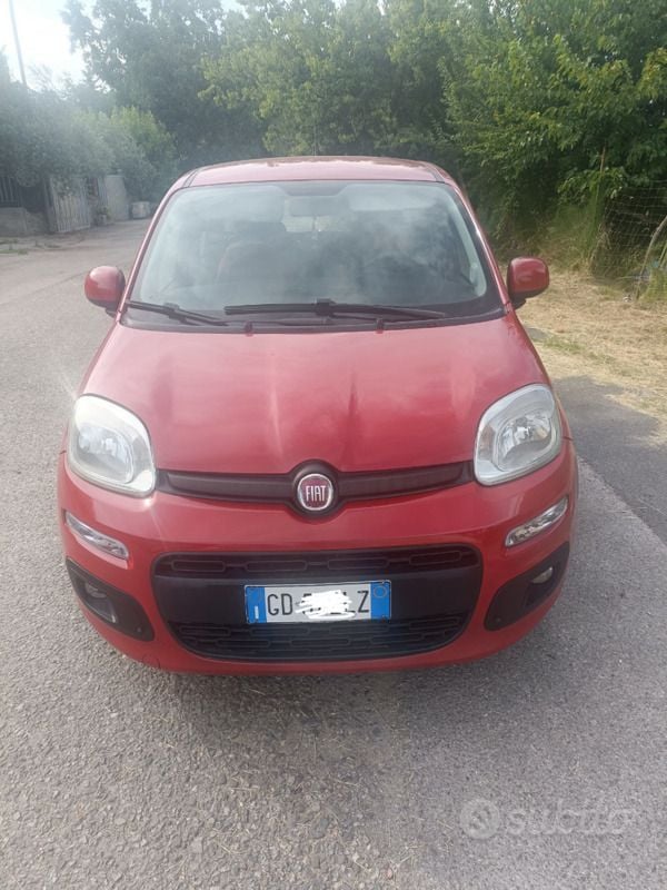 Usata Fiat Panda 69 CV (50 kW) 2015 Rosso Utilitaria